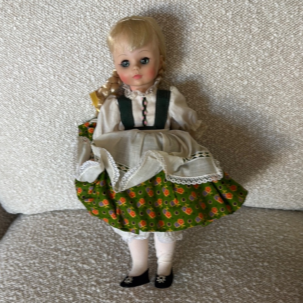 ❤️FINAL❤️Madame Alexander Heidi doll